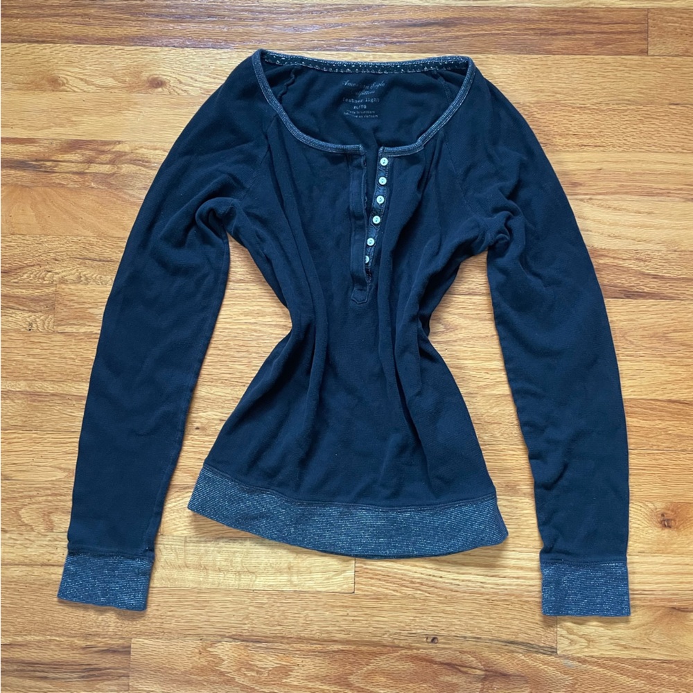 Black Waffle Knit Henley Size XL Bella Swan Core preppy